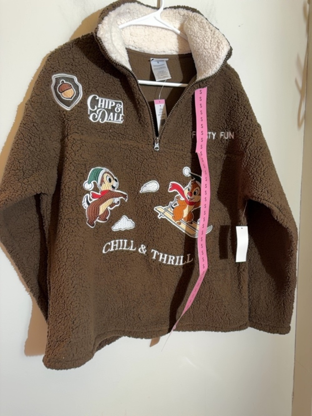 Freeze Disney Chip & Dale Sherpa Pullover S NWT